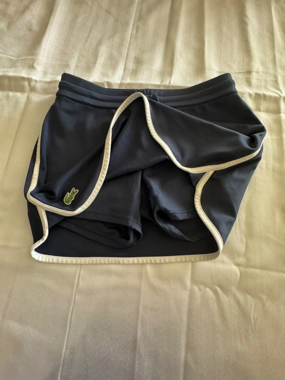 Lacoste tennis skirt in navy - Picture 2 of 3